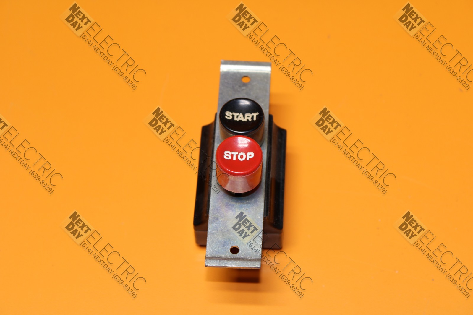 Cutler Hammer, 9115H90A, Manual Motor Starter 3 Phase Switch Toggle Wall 2hp 1.5