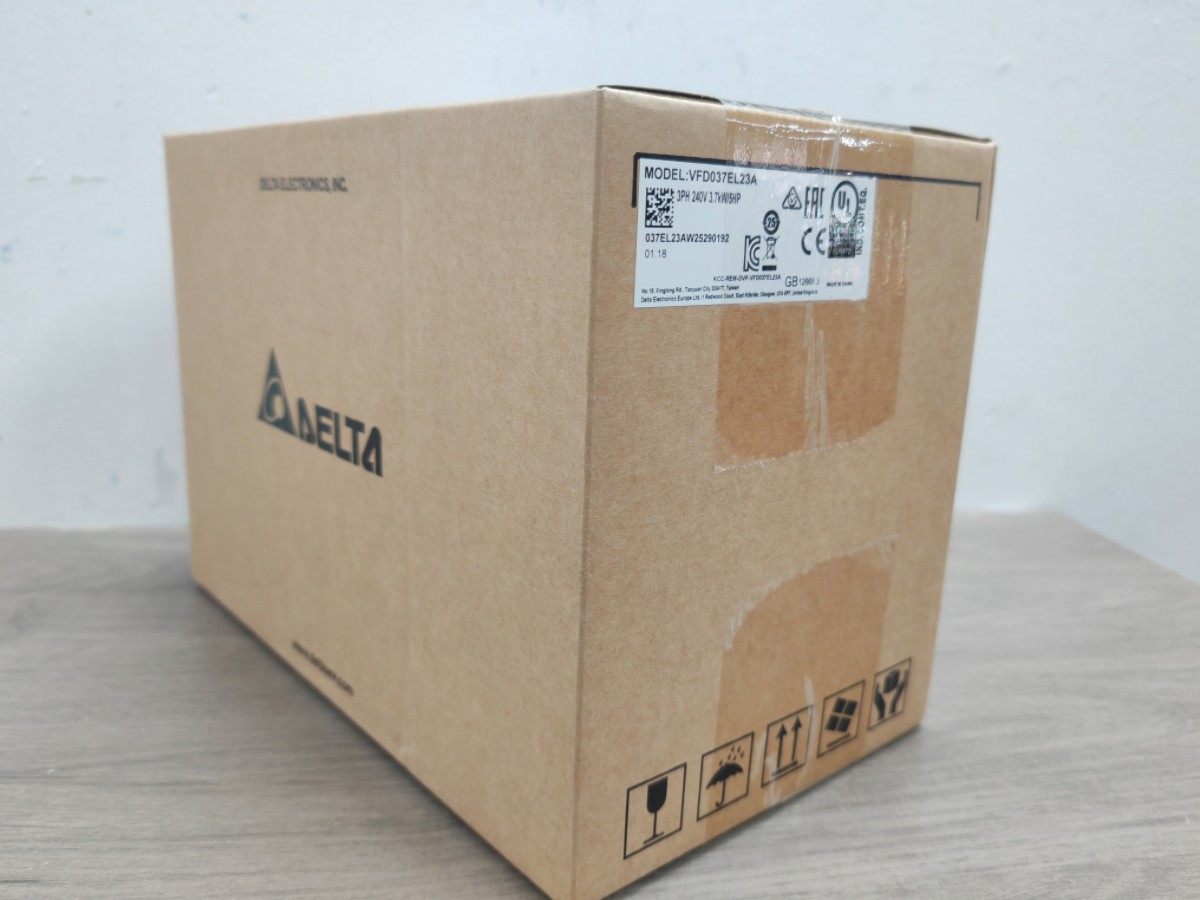 New In Box DELTA VFD037EL23A Inverter 3.7KW 5HP 3PHASE 220V 600Hz