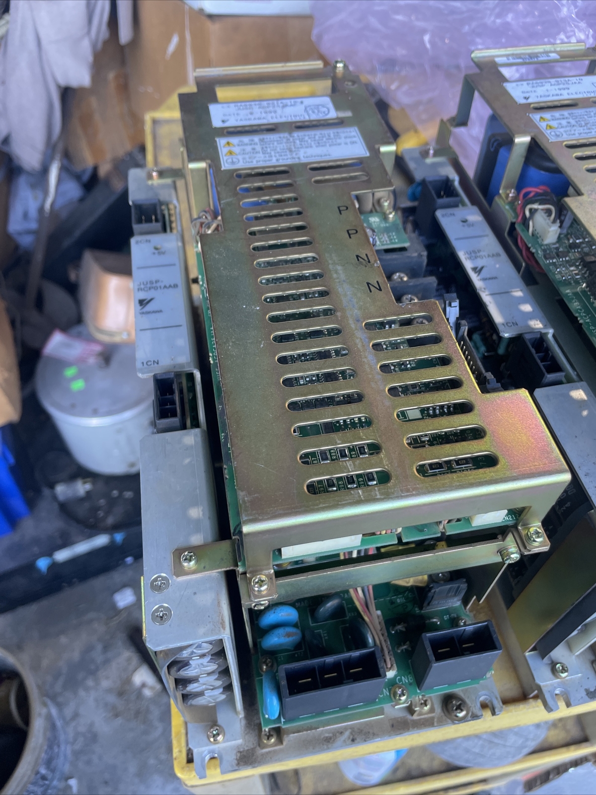 YASKAWA JUSP-ACP25JAA With JUSP-RCP01AAB or JUSP-RCP01AAD Servo Drive Controller