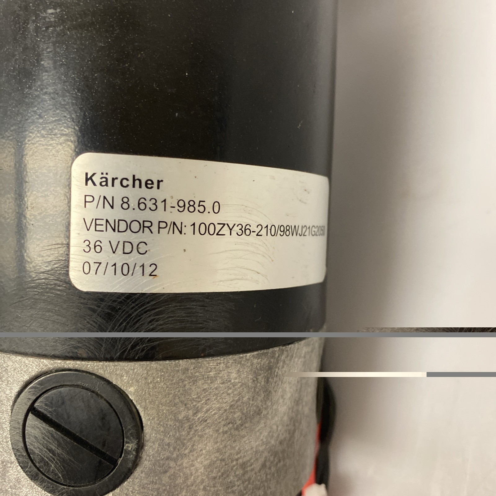 Windsor Karcher Chariot 2 iScrub CSX20 Motor 36Vdc 90 Deg. 1/16 Hp 8.631-985.0