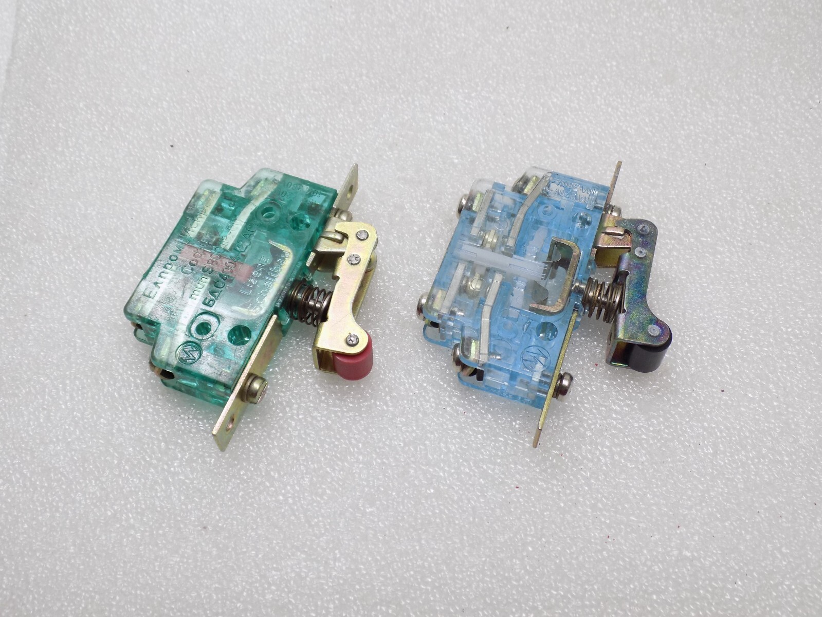 1x Schaltbau S800 IP-00 16A 250V 10A 380V Switch Button
