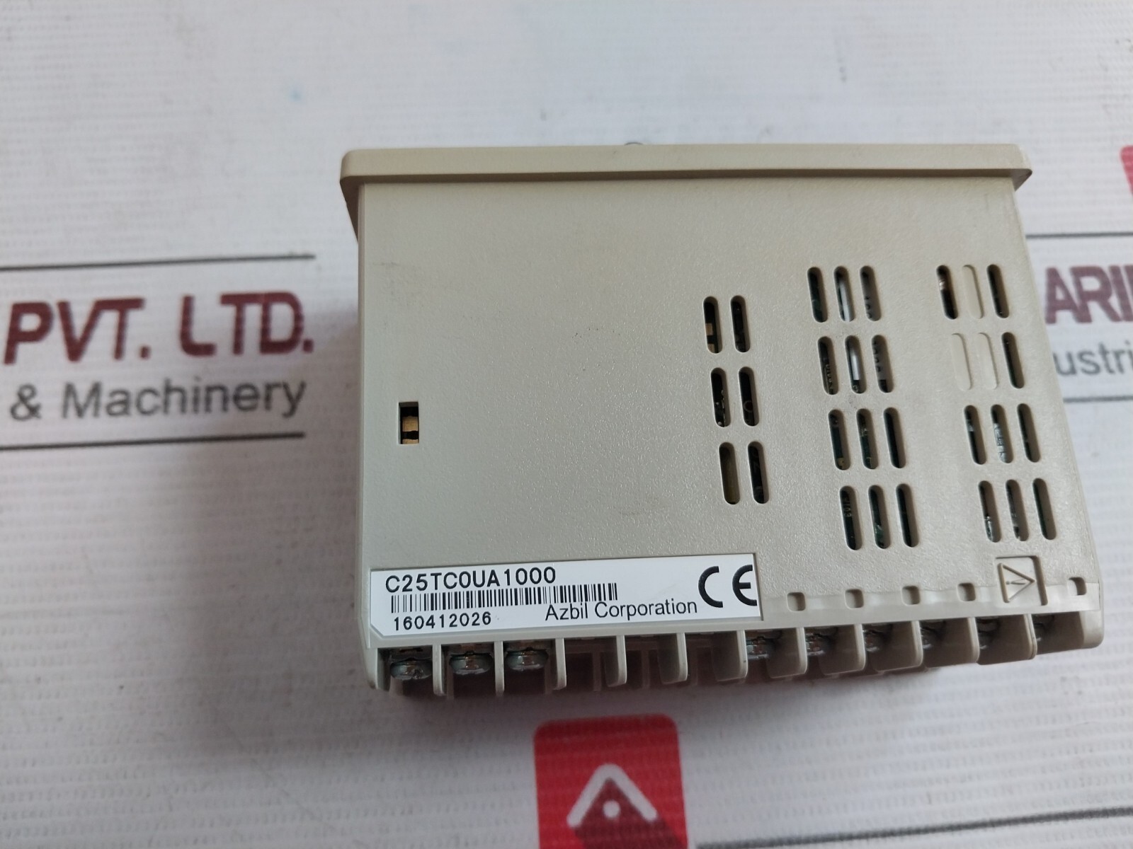 AZBIL SDC25 C25TC0UA1000 Single Loop Controller AC100-240V 50/60Hz 12VA 0-20mA