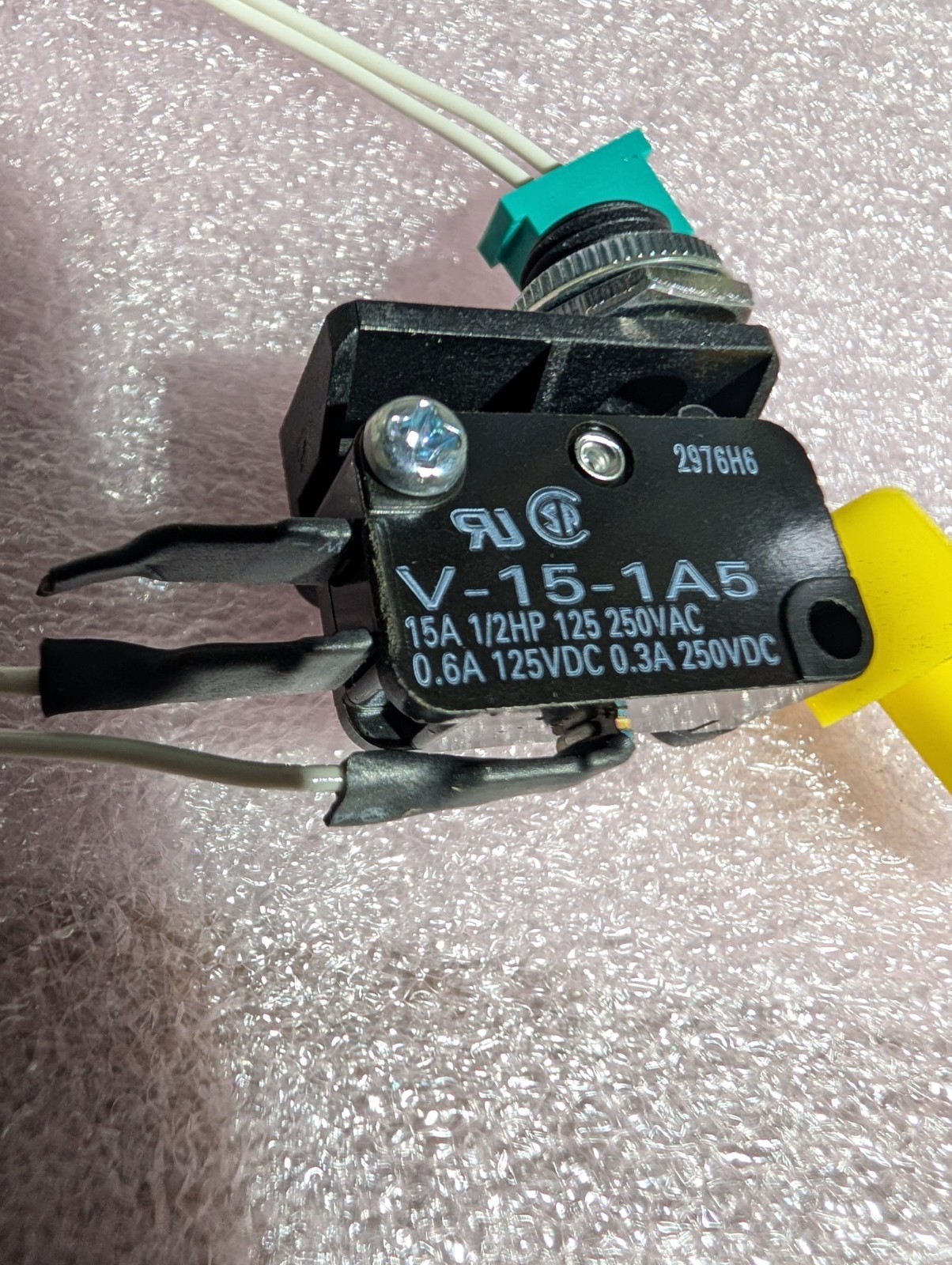 Omron Push Micro Switch VAQ V-15-1A5 2976H6 Beckman MU3236 – FAST SHIP! #S112