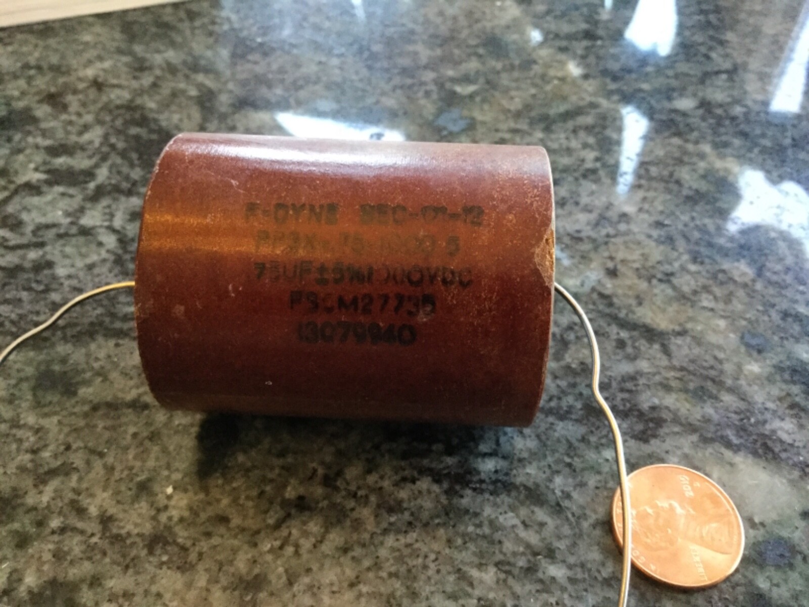 Fixed capacitor 0.75 3/4 Microfarad NSN 5910-01-176-6550 PP3X-.75-1000-5 new