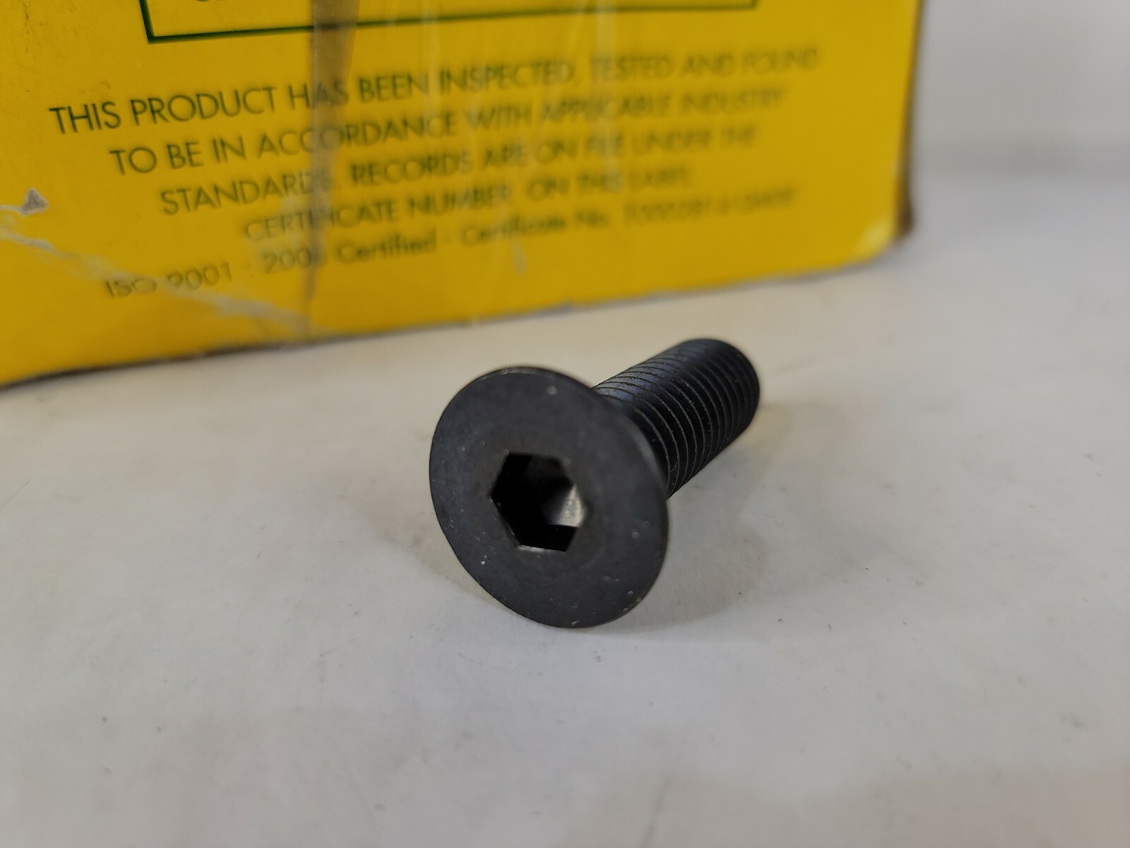 Box of 34 ASME B18.3 ASTM F835 FLAT HEAD CAP SCREW 1/2-13 X 1-1/2 60130