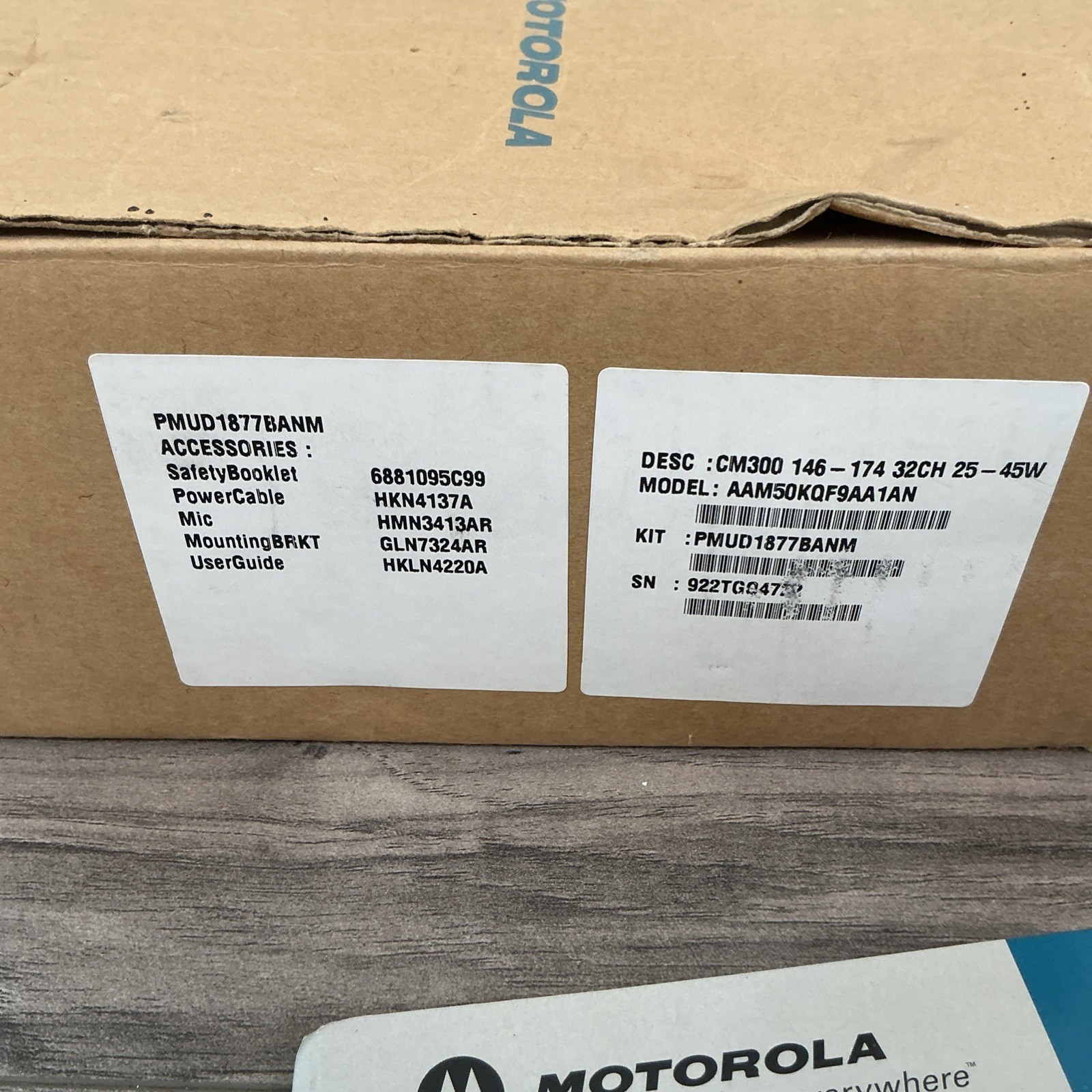 Motorola Radius CM300 146-174 32CH 25-45W – AAM50KQF9AA1AN Two Way Radio