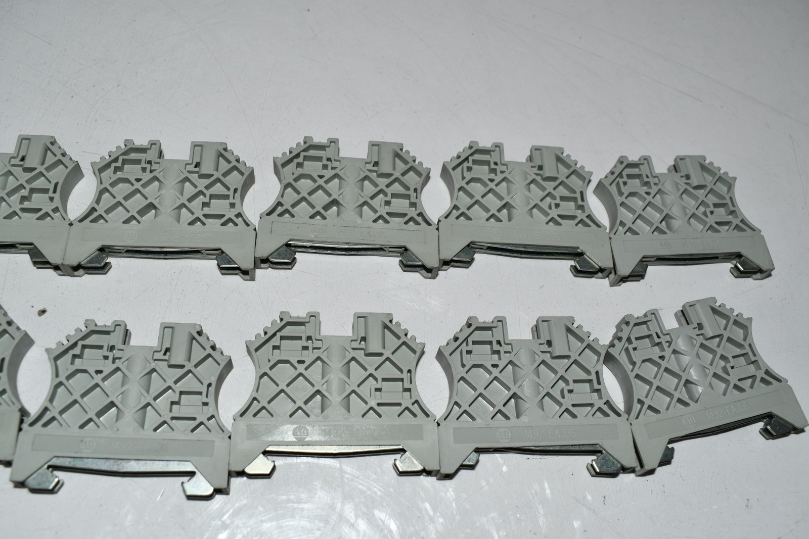 Lot of 18 NEW Allen Bradley 1492-EAJ35 END ANCHOR FOR NORMAL DUTY DIN RAIL