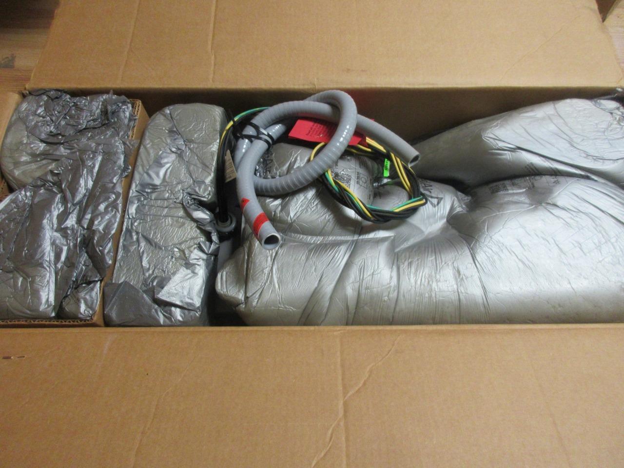 NEW PROCESS TECHNOLOGY 3F6417-3-P4 6000W 480V 7.2 A TRIPLE TUBE OVER SIDE HEATER