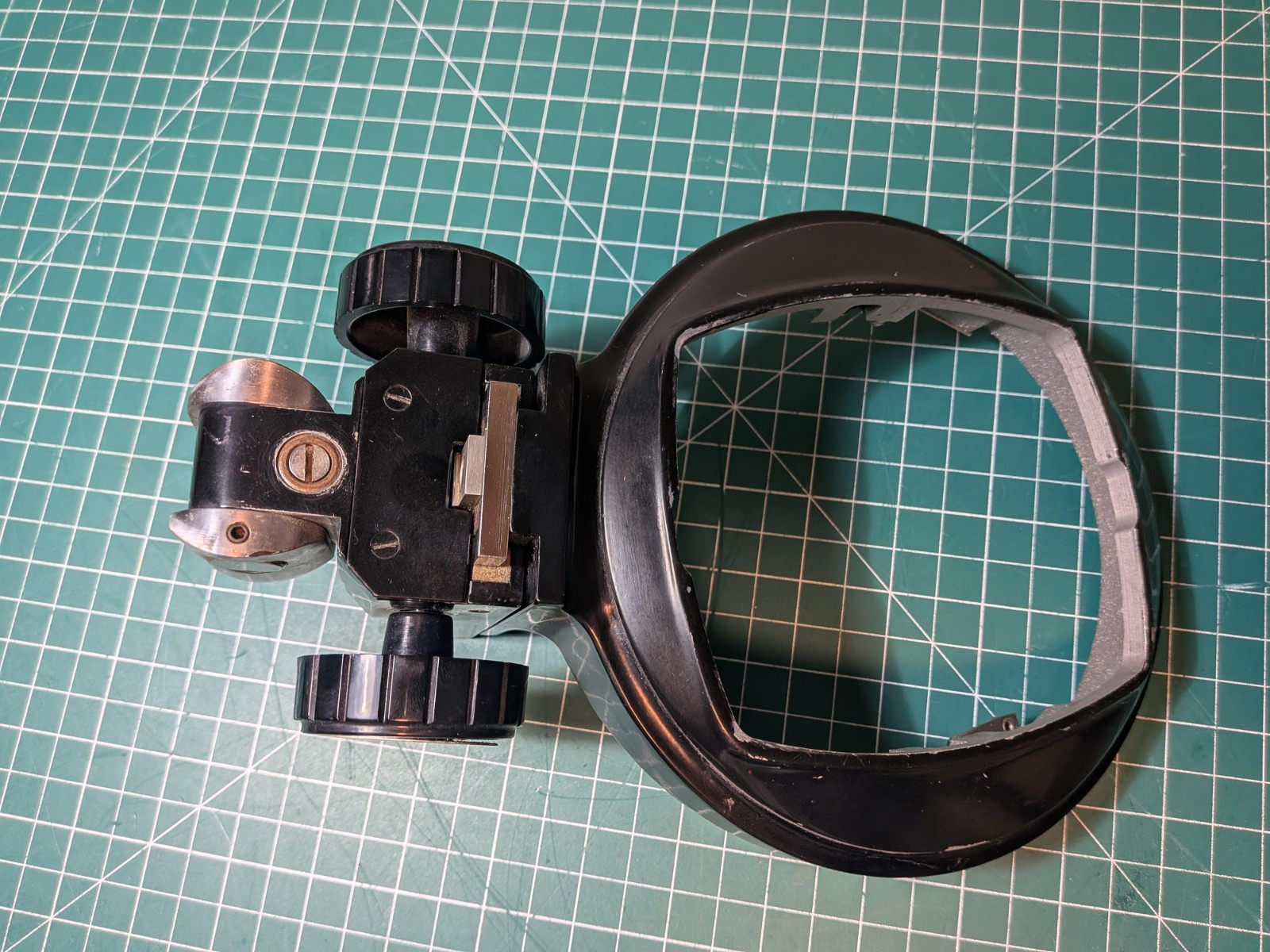 Bausch & Lomb StereoZoom 5 Microscope 0.8x-4.0x w/ 10X WF Eyepieces &Focus Mount