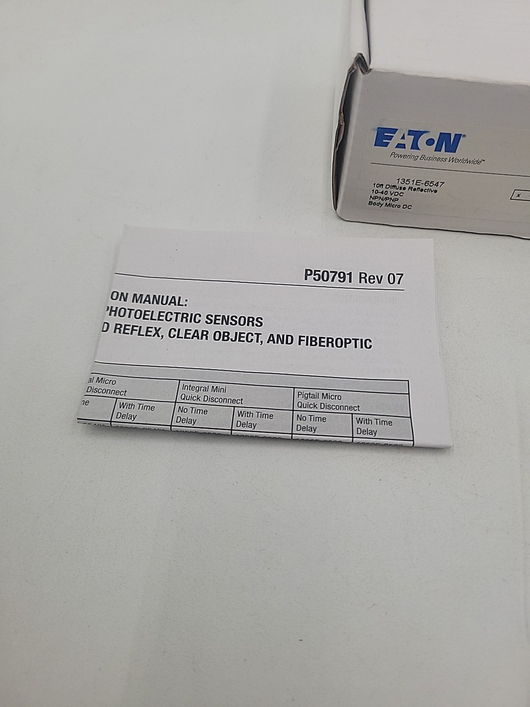 Eaton 1351E-6547 Photoelectric Sensor Enhanced 50 Series Diffuse 10ft 10-40VDC