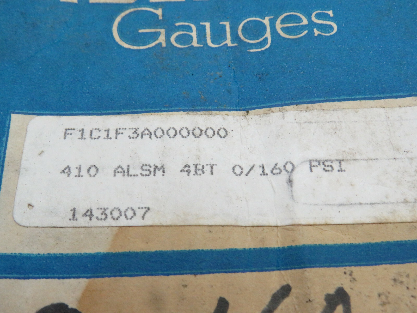 Helicoid F1C1F3A000000 Pressure Gauge 0-160PSI, 4-1/2″ 1/4 NPT, 410 ALSM