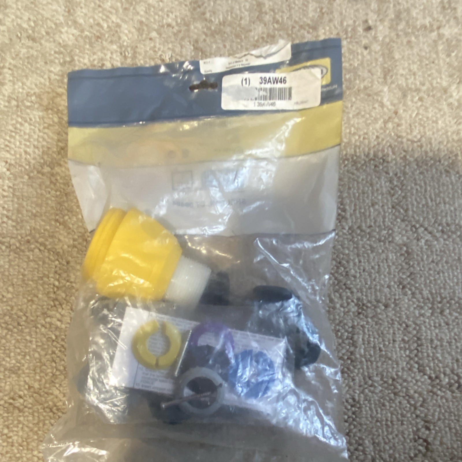 Hubbell Watertight Electrical Plug NEMA L5-30 30A 125V Yellow Weather Resistant