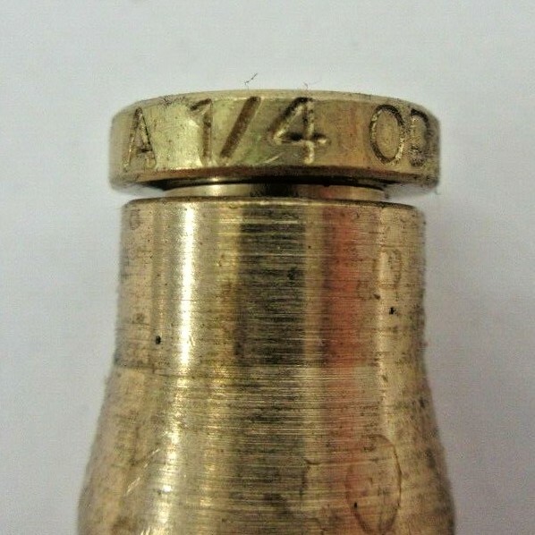 ALKON AQ54-DOT-4×2 45° 1/4″ PUSH CONNECTOR, **LOT OF 10**