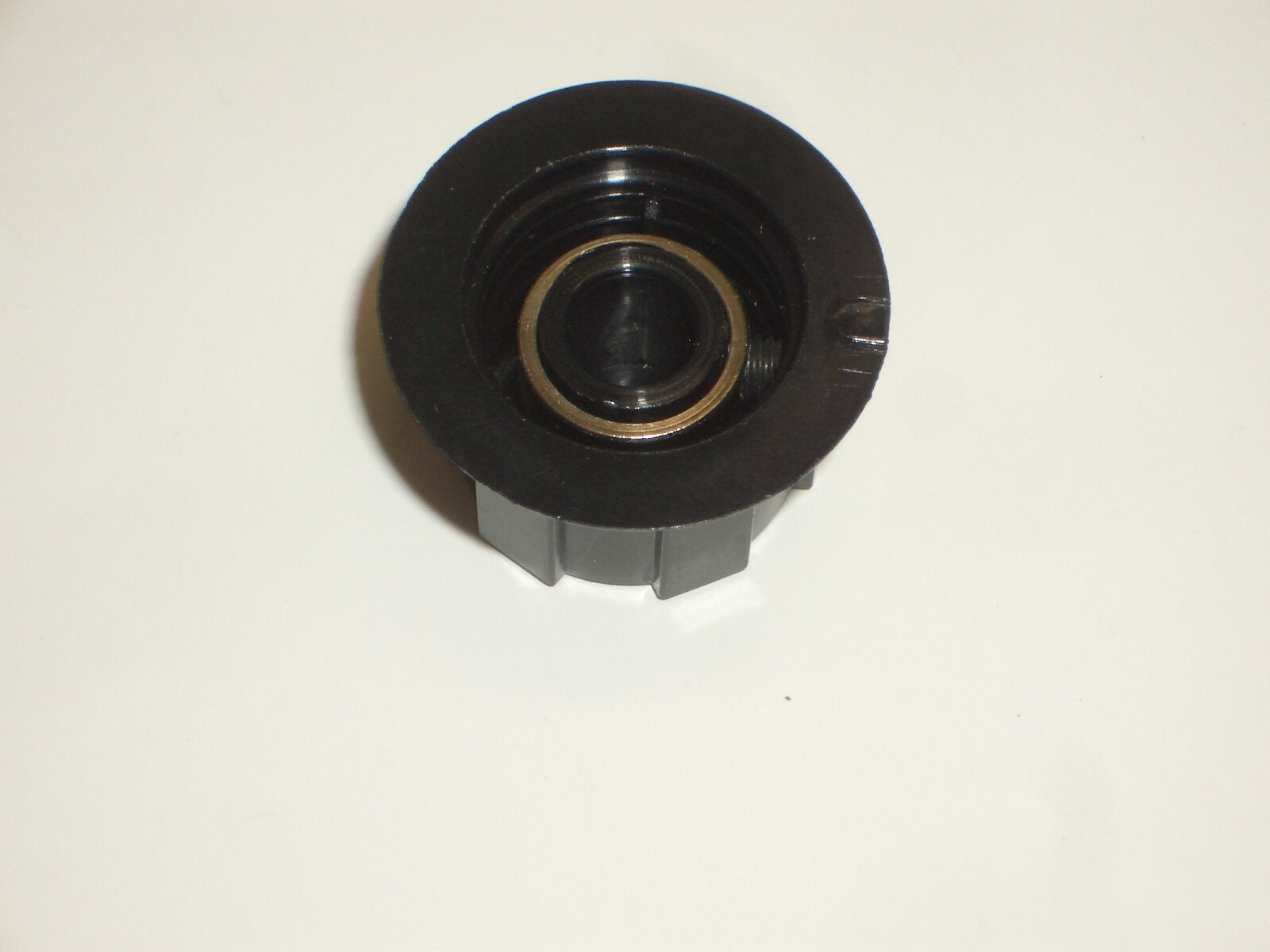 CED P-K388B BLACK SKIRTED POINTER KNOB 1.0″Dx0.6″T 1/4″SHAFT RADIO 1PC