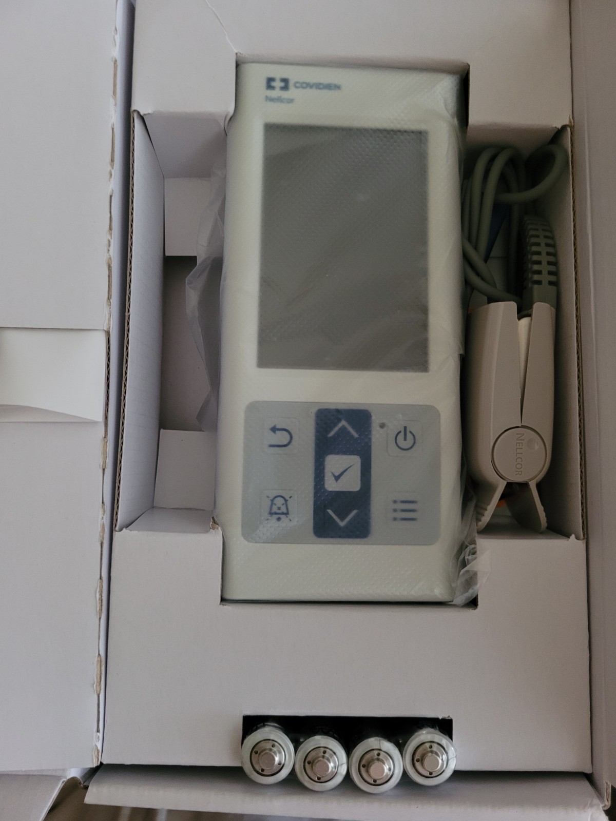 COVIDIEN/NELLCOR PM10N Portable SpO2 Patient Monitoring System- New- DOM 2023
