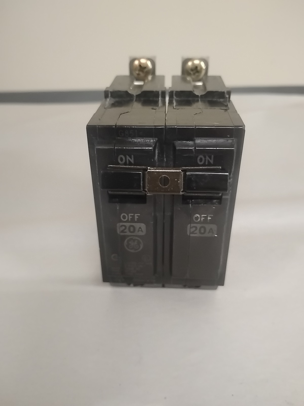 GE 20 Amp 2 Pole THQB Circuit Breaker 120/240V General Electric Bolt On THQB220