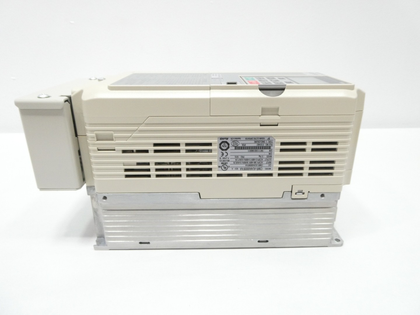 Yaskawa CIMR-AU4A0009FAA Ac Vfd Drive 0-480v-ac 0-400hz 380-480v-ac