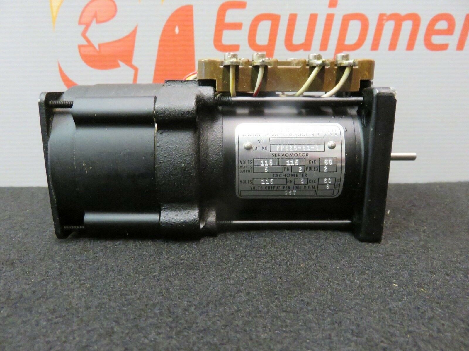 Singer FPE25-81-3 ServoMotor Servo Motor 115V 5W 2 Pole 2 Phase New.
