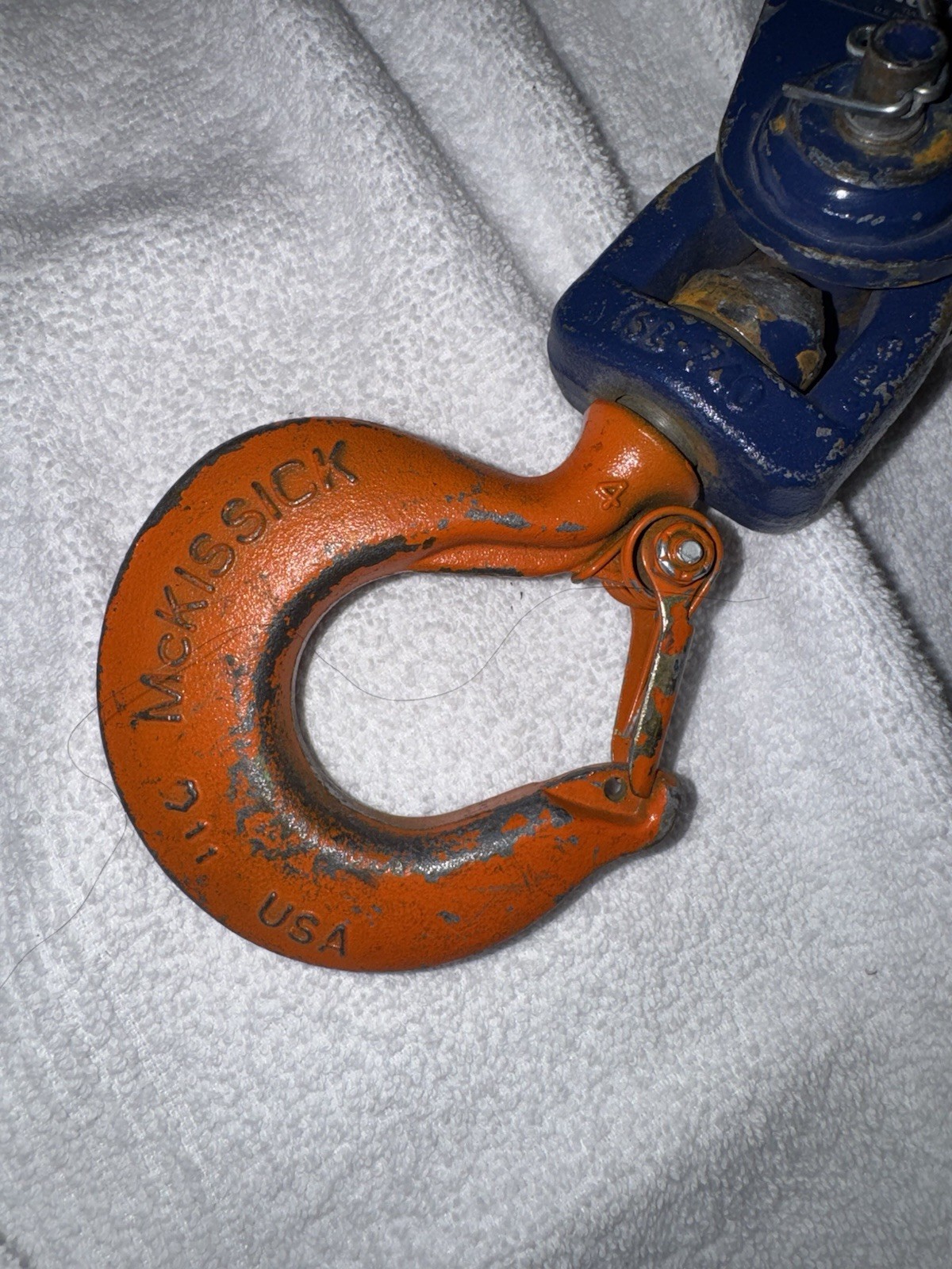 Crosby McKissick 418 snatch block with swivel Hook