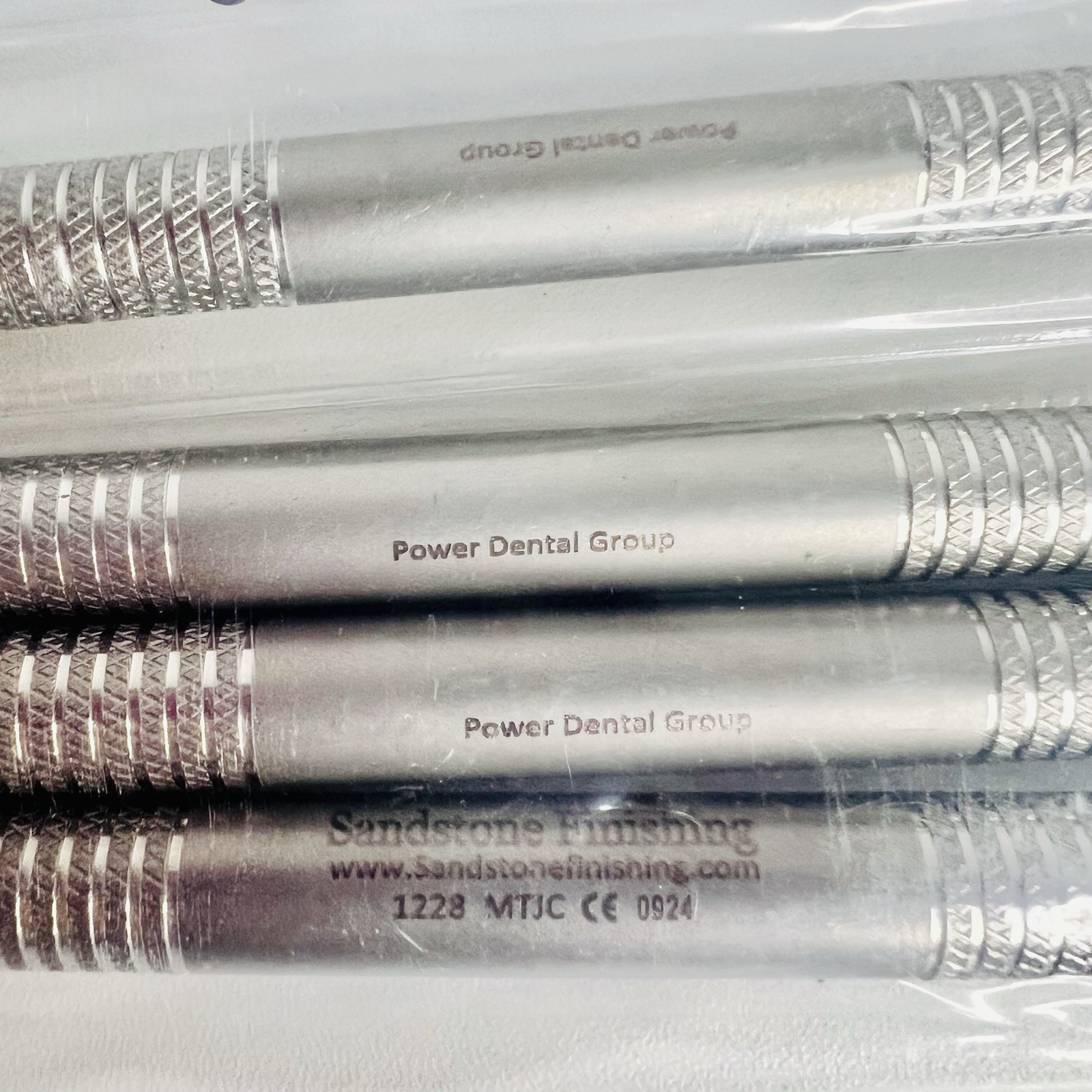 Sandstone Finishing – Dental Scaler 4 Pc Set Sickle Scalers + Gracey Curette 5/6