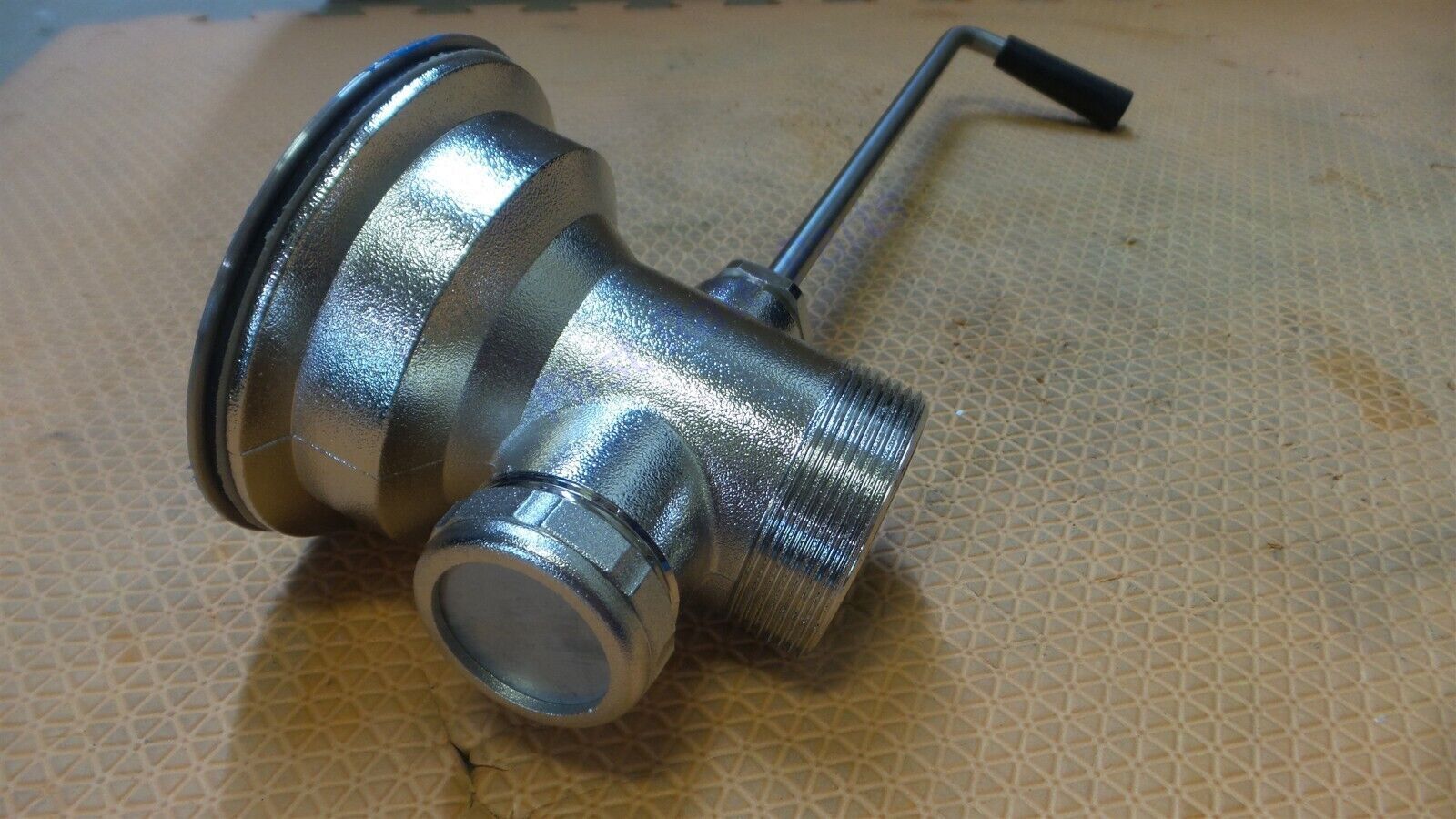 T&S Brass B-3952 Twist Handle Waste Drain Valve B3952 3-1/2″ x 2″ Sink 12″ 3.5in