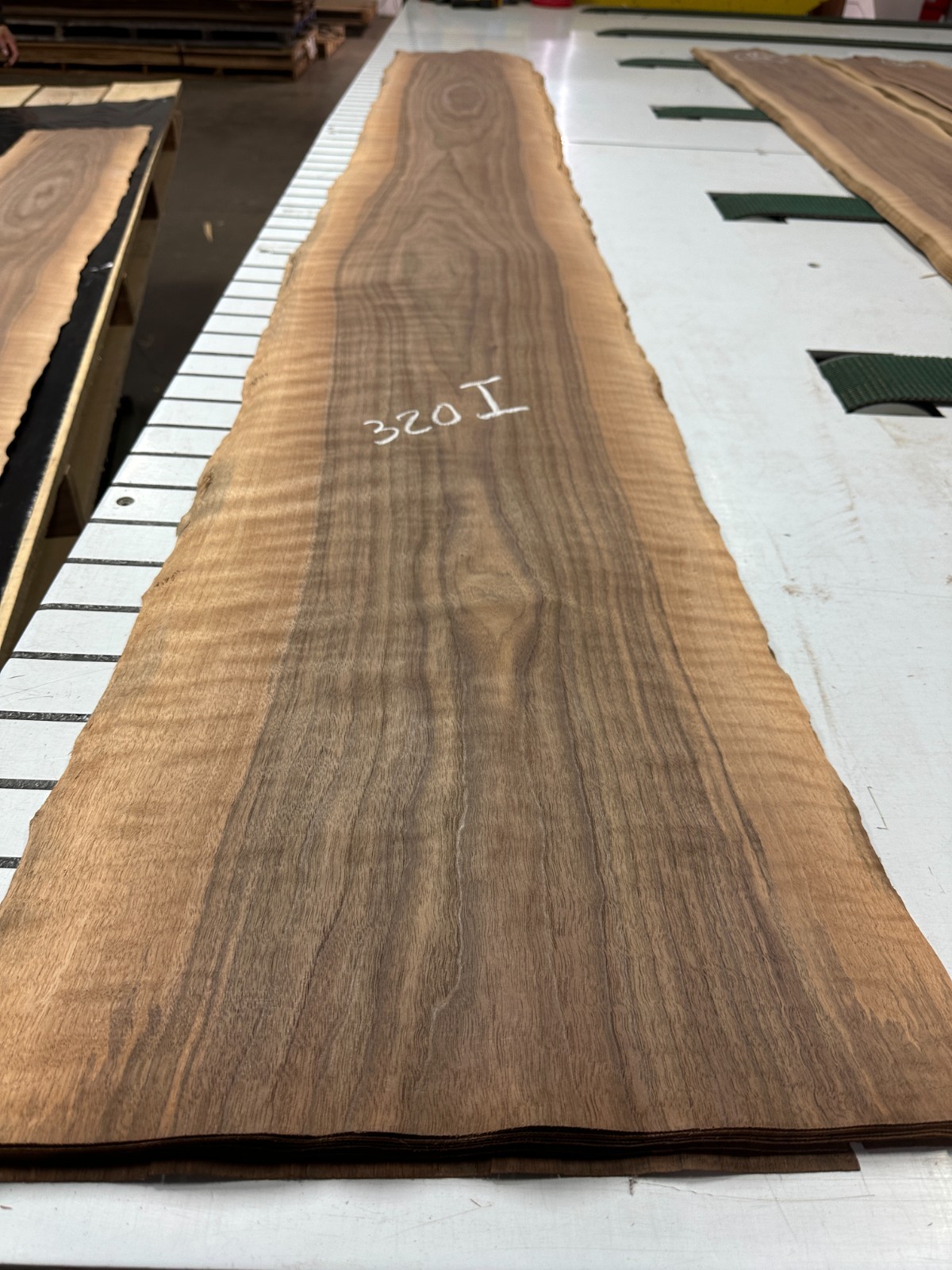 Walnut Raw Wood Veneer 2 sheets 99» x 12» 320i