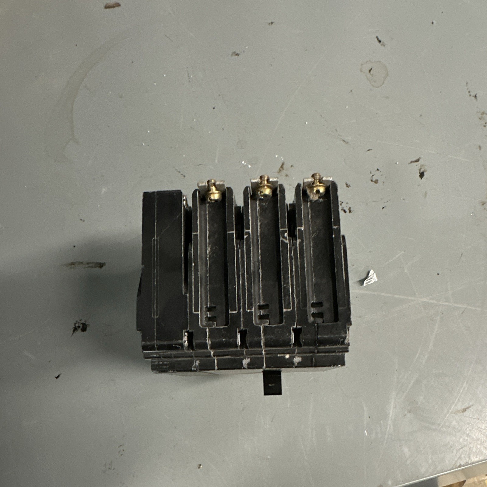 Square D Schneider Electric 100 Amp 3 Pole Breaker Max 480Y/277V