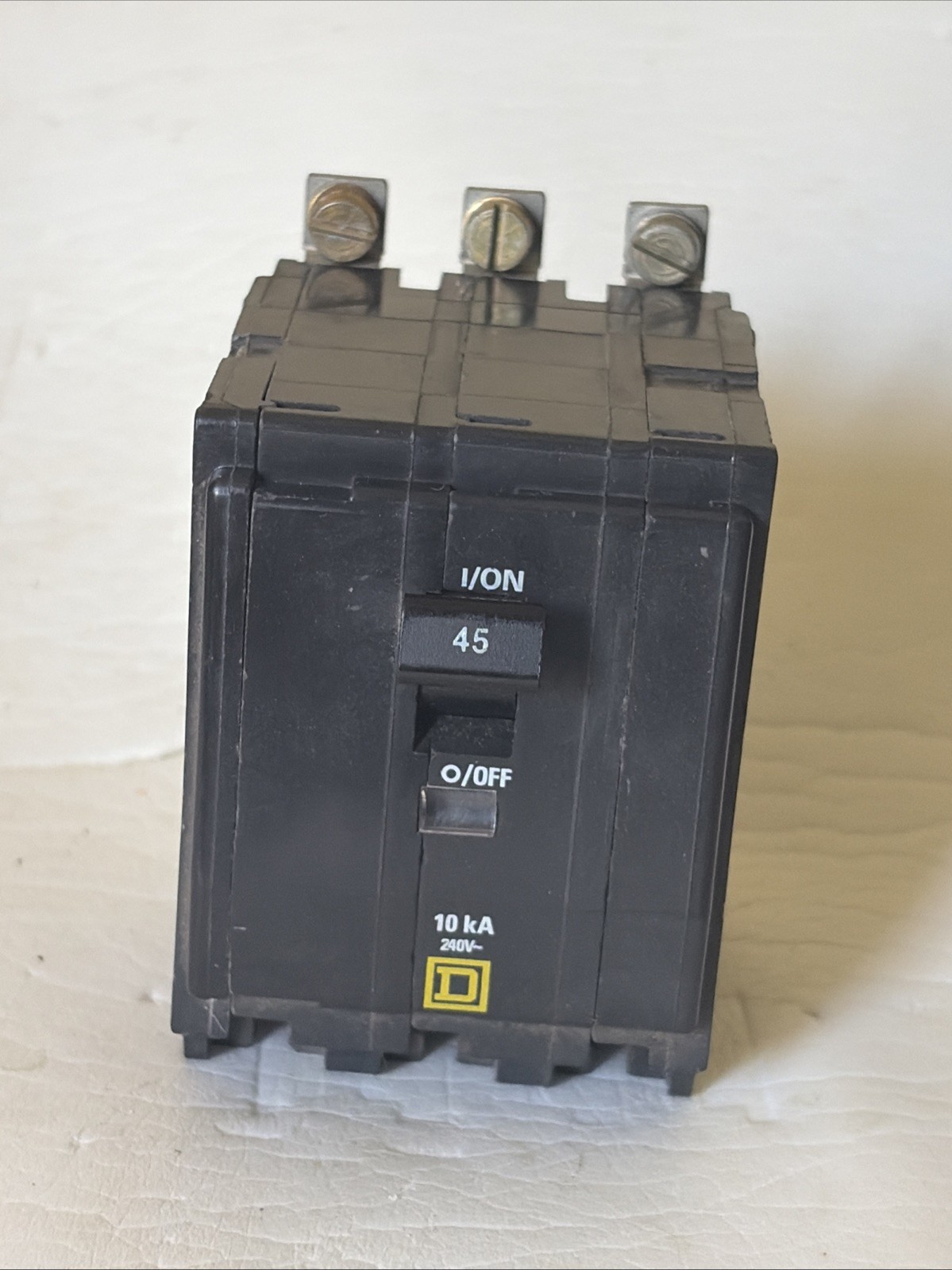 Square D QOB345 45A 3-Pole 240V Bolt-On Circuit Breaker Trip Indicator 10k New