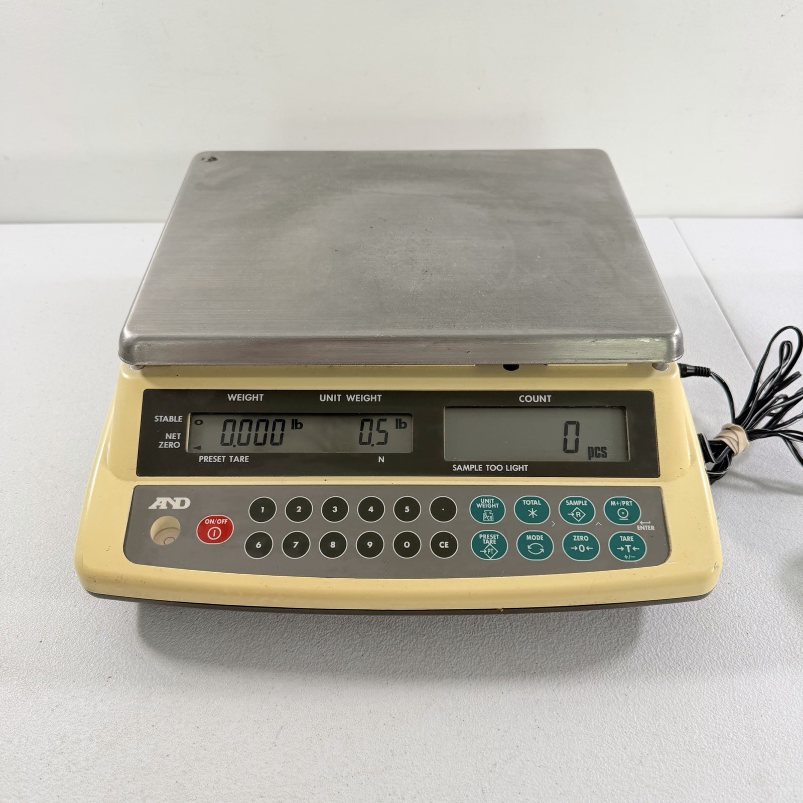 A&D HC-6KB Precision Counting Scale 12lb X 0.002lb 6kg X 0.001kg W/ Cord TESTED