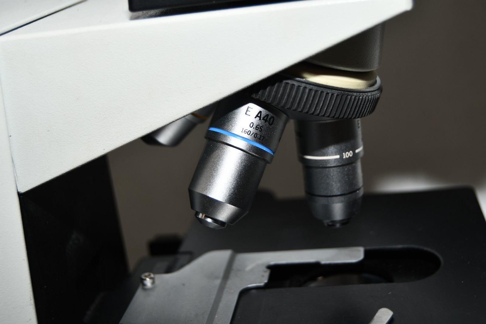 ^ Olympus CH30RF100 Binocular Microscope w/Objectives 4x 10x 40x 100x #X8134