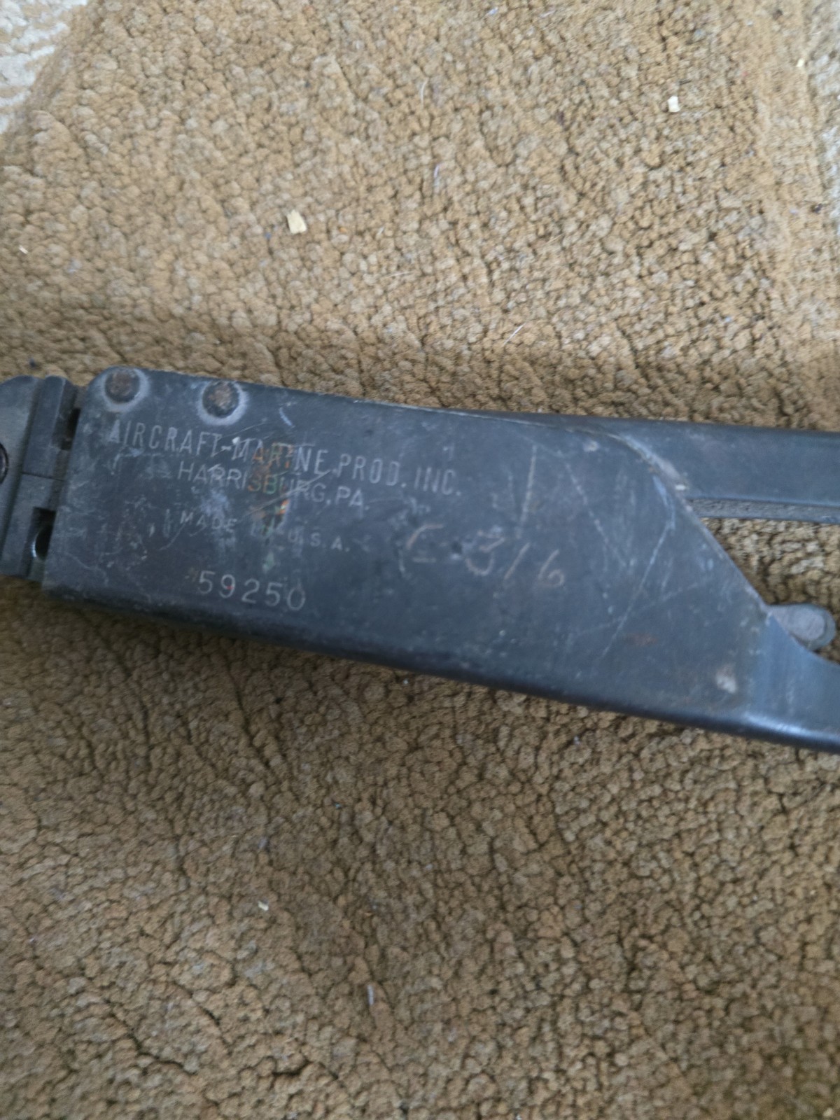 Amp/Tyco/TE CONNECTIVITY 59250 Red and Blue T head ratchet Crimp tool