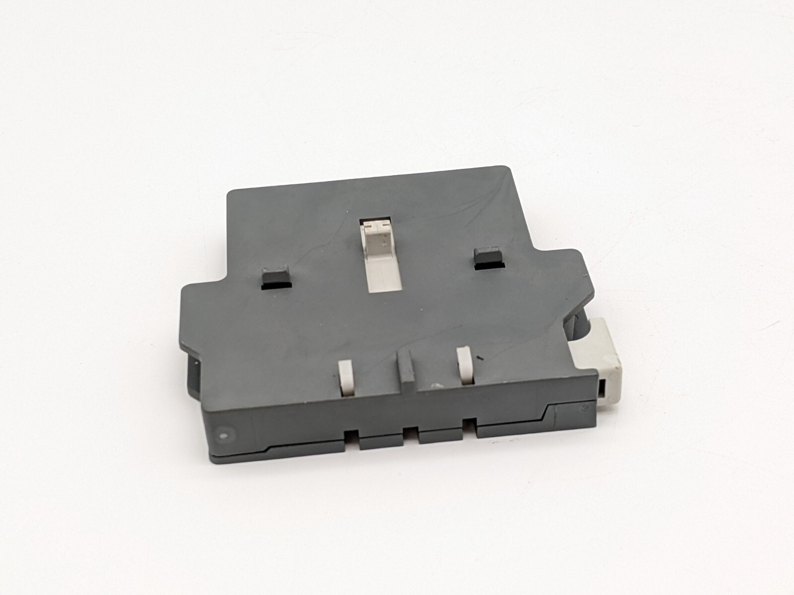 ABB CAL18-11 Auxiliary Contact 16 Amp 690 Volt NEMA A600 Q300