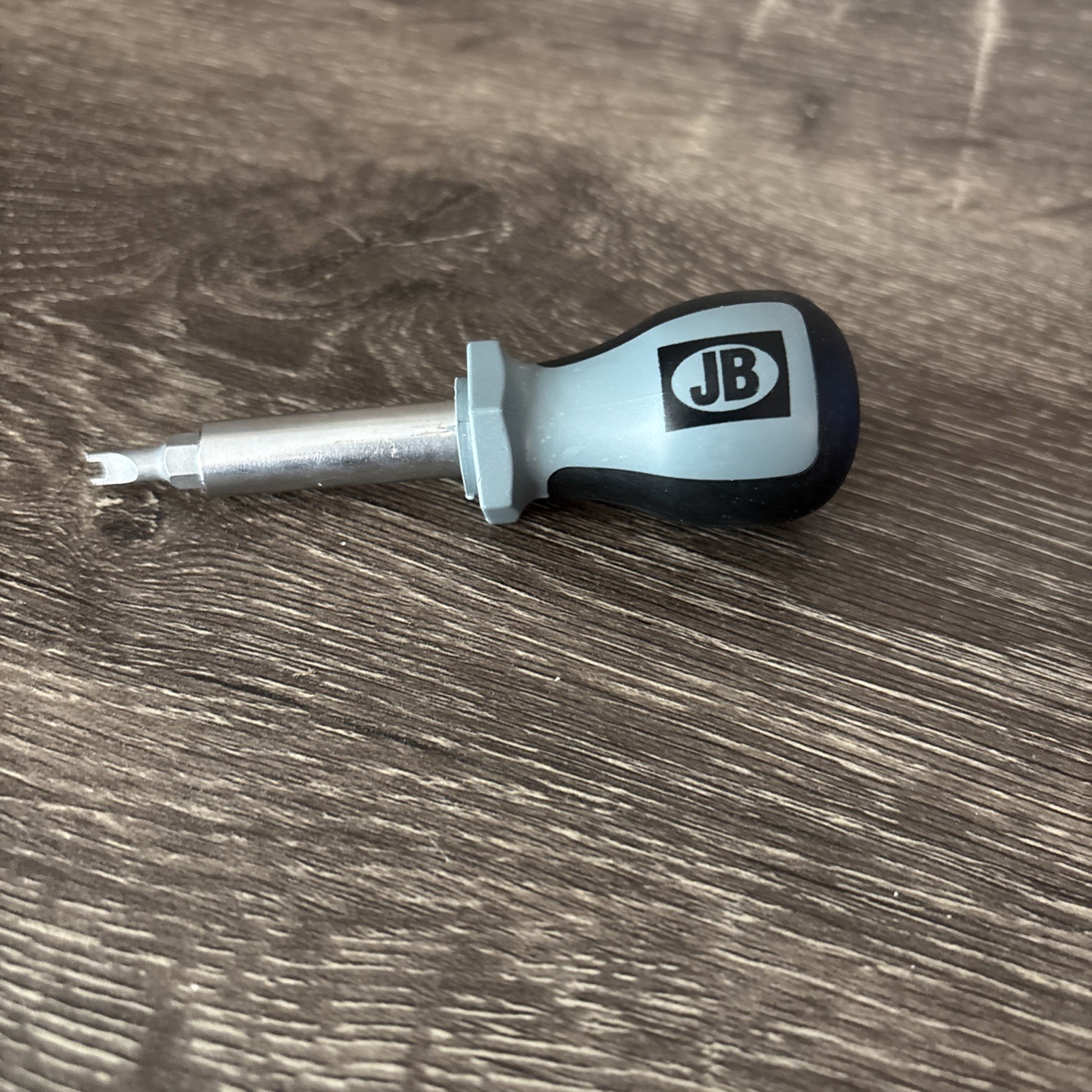 JB Industries Refrigerant locking cap stubby screw driver with magnetic bit