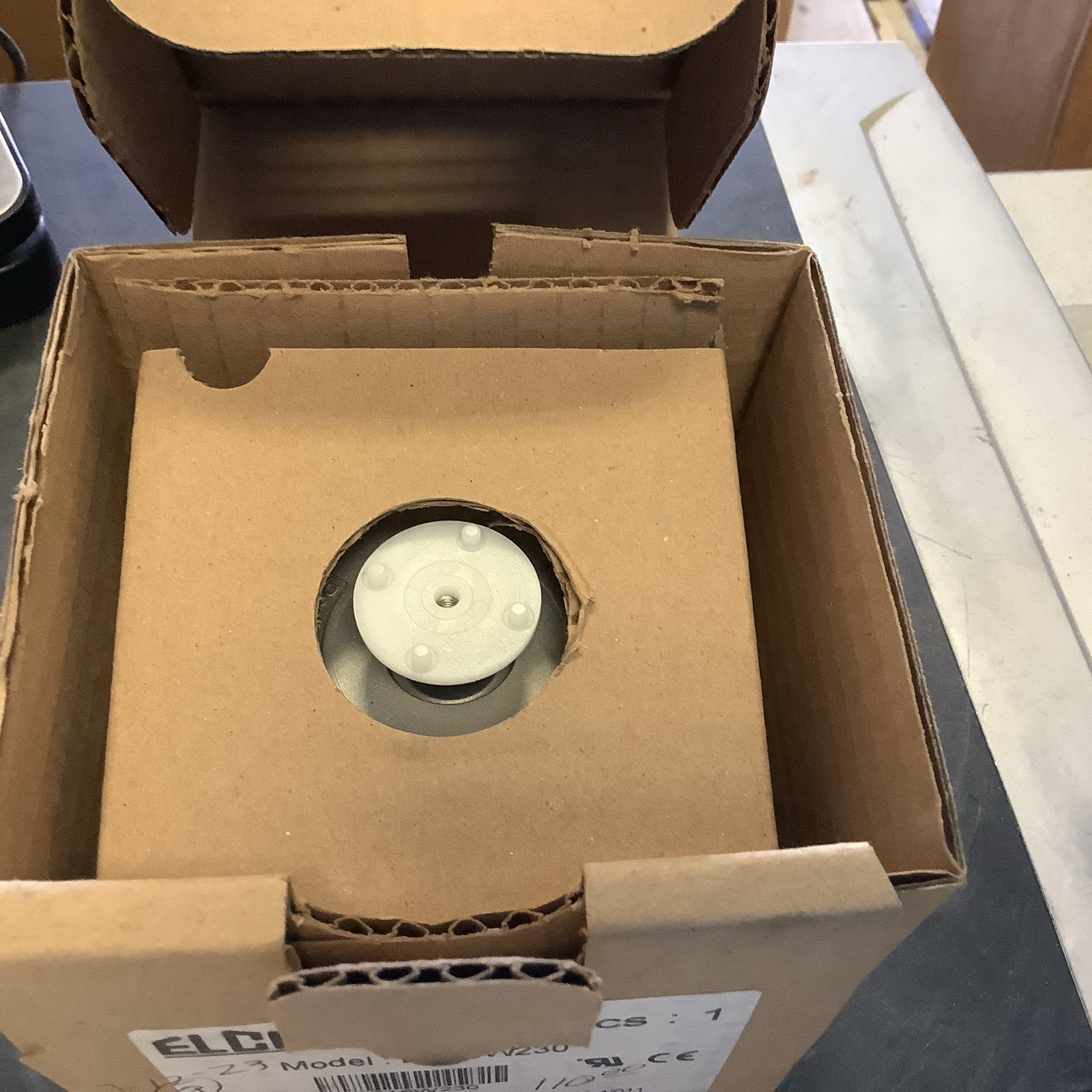 ELCO EC16W230 Shaded Pole Motor 16 W, 1/47 HP, 230V, 1550RPM