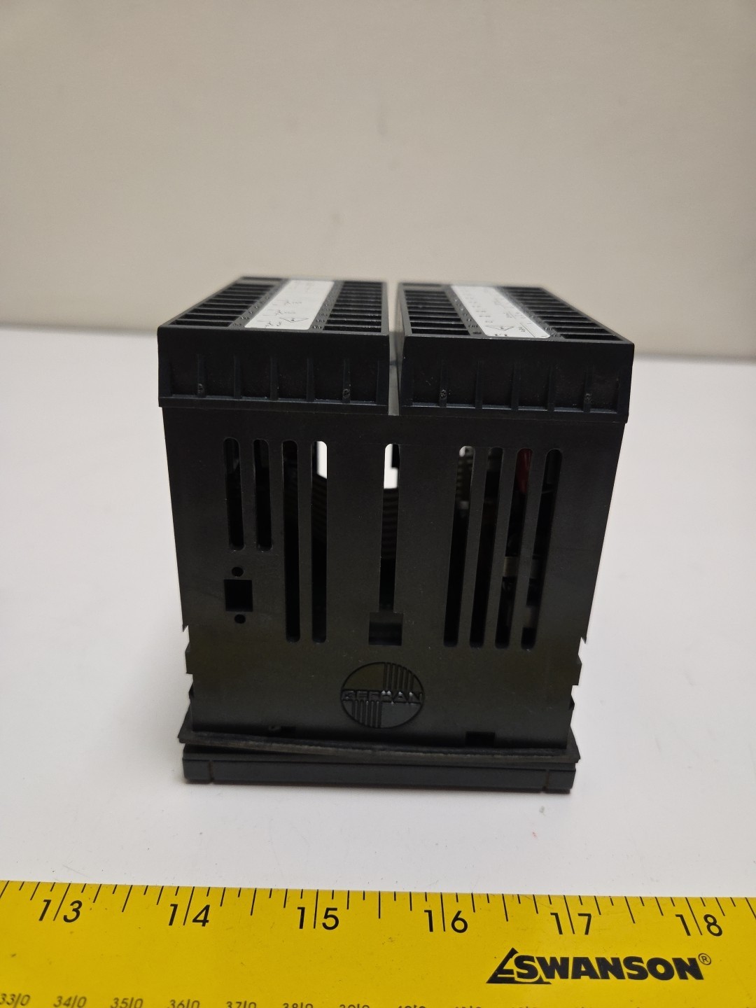 Gefran 1101-R0-1R-0-1-P97 Digital TemperatureProcess Controller 100-240VAC