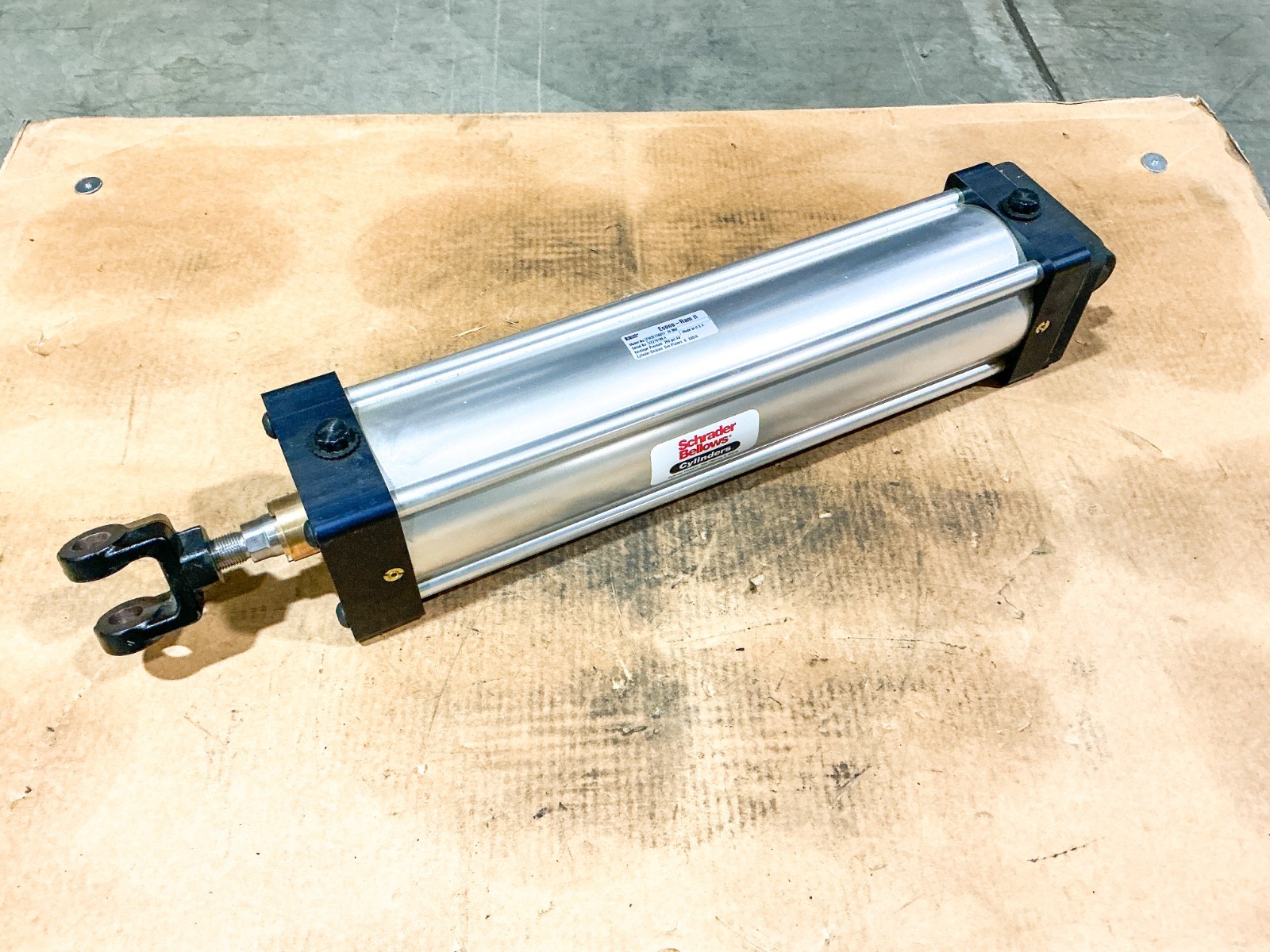 New Schrader Bellows FW2E118821 16.000 Pneumatic Cylinder 250PSI 16” Stroke