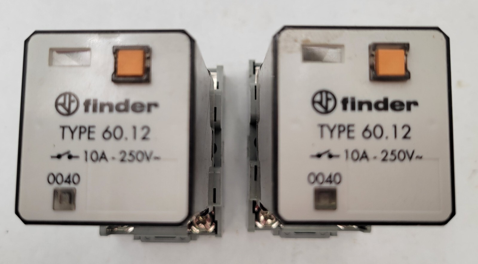 2PC Finder 60.12 General Purpose Relay 10A 250VAC Coil 120V with SR2P-05 Socket