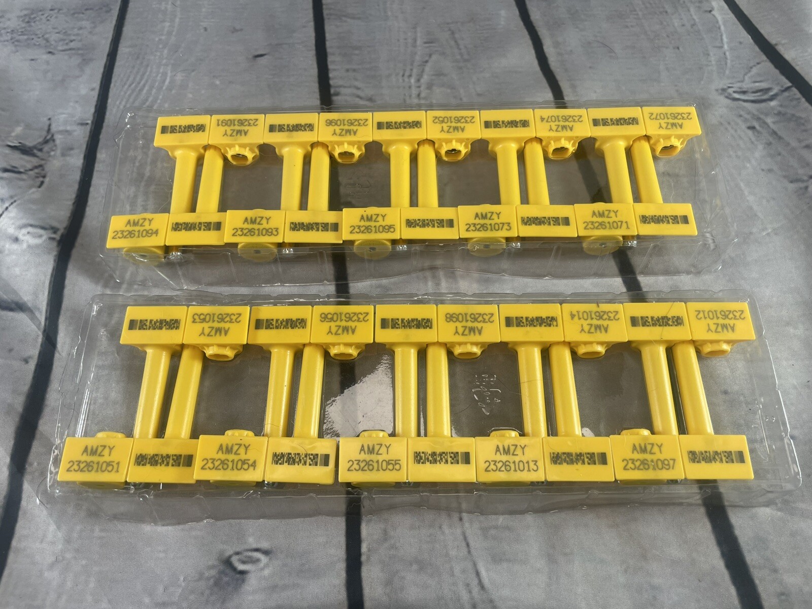 Lot of 20 TydenBrooks SnapTracker trailer Bolt Seals, yellow , Serial Numbered