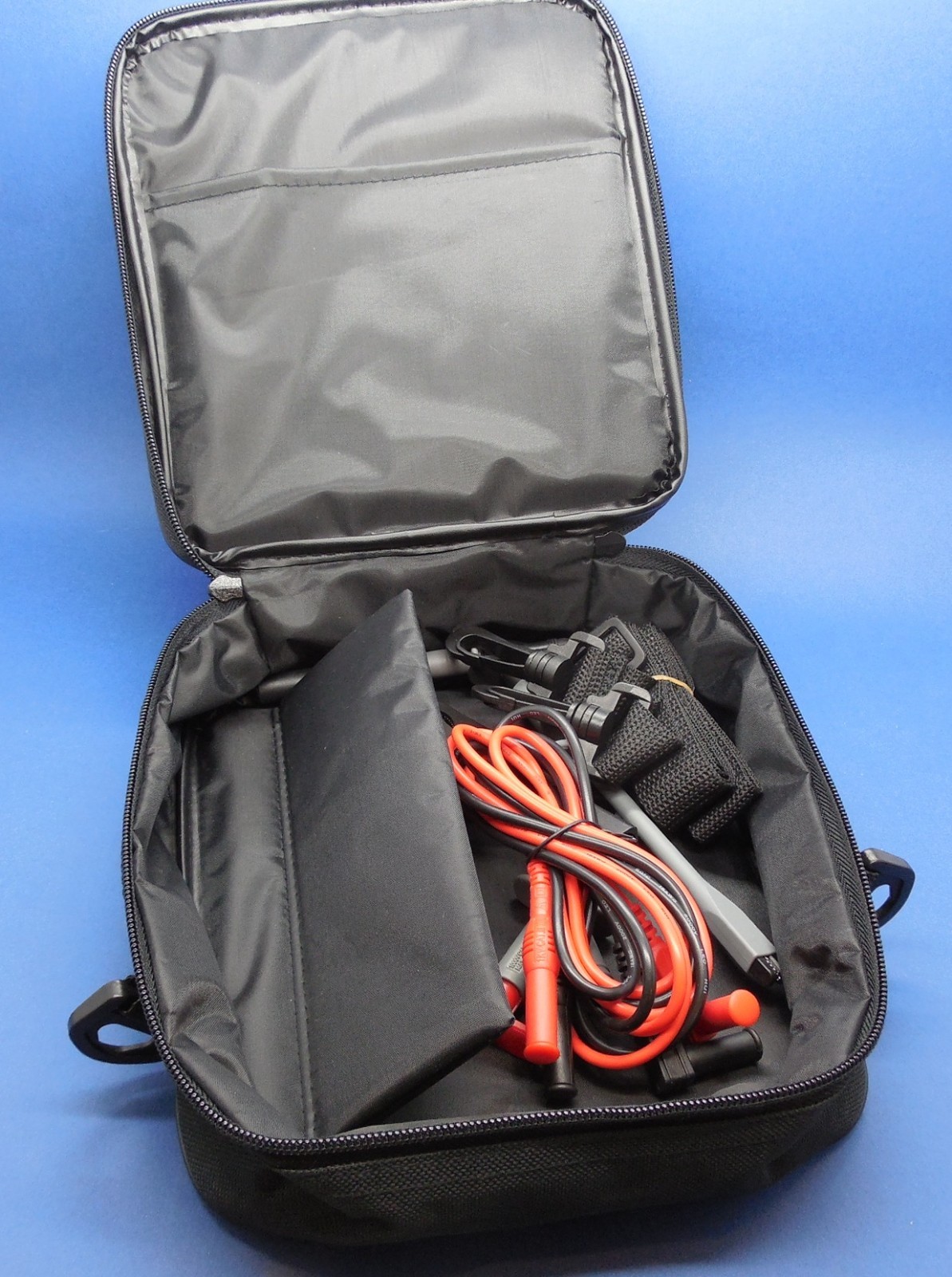 Soft Black Carrying Case with Leads 4WRD9 Test Kit for Fluke meters
