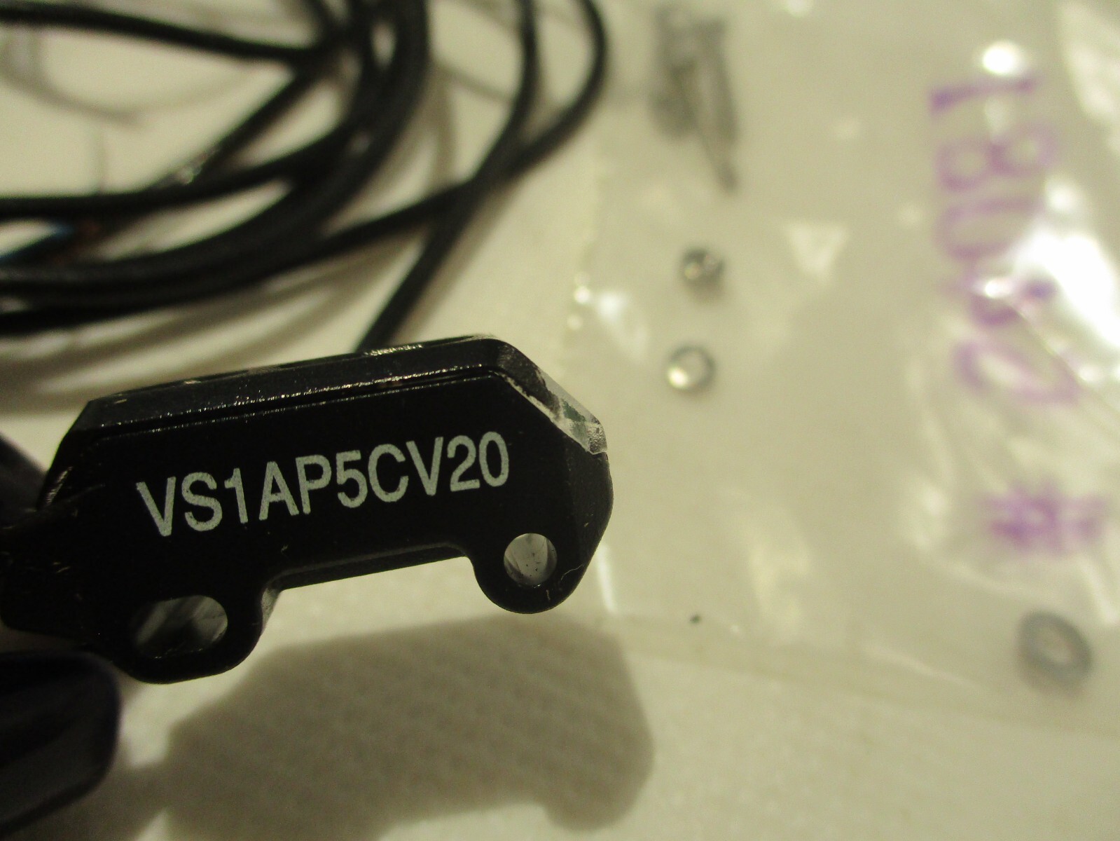 NEW BANNER VS1AP5CV20 MODE SENSOR VSI-SERIES 56498