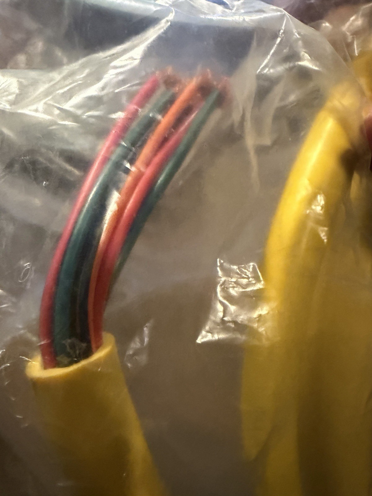 1300080028 – 12 Ft 10 Pos Straight Female Cordset, IP67 Rated, MOLEX