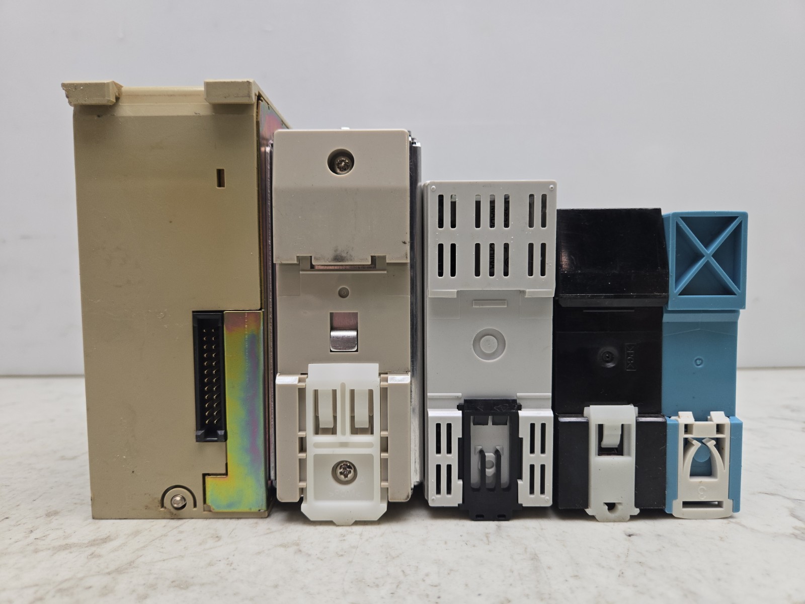 Mixed Lot of 6 Switching Power Supplies Keyence Omron Mean Well See Pictures