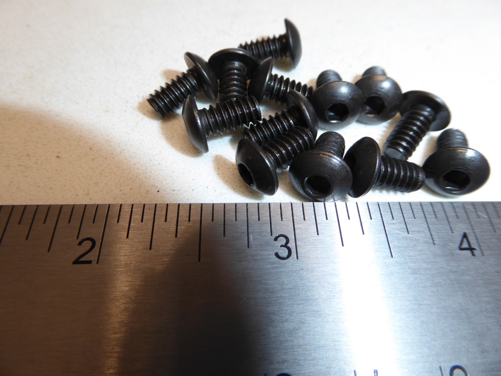10-24 x 3/8″ BUTTON HEAD ALLEN SCREW BLACK OXIDE VINTAGE USA MADE Qty of 15