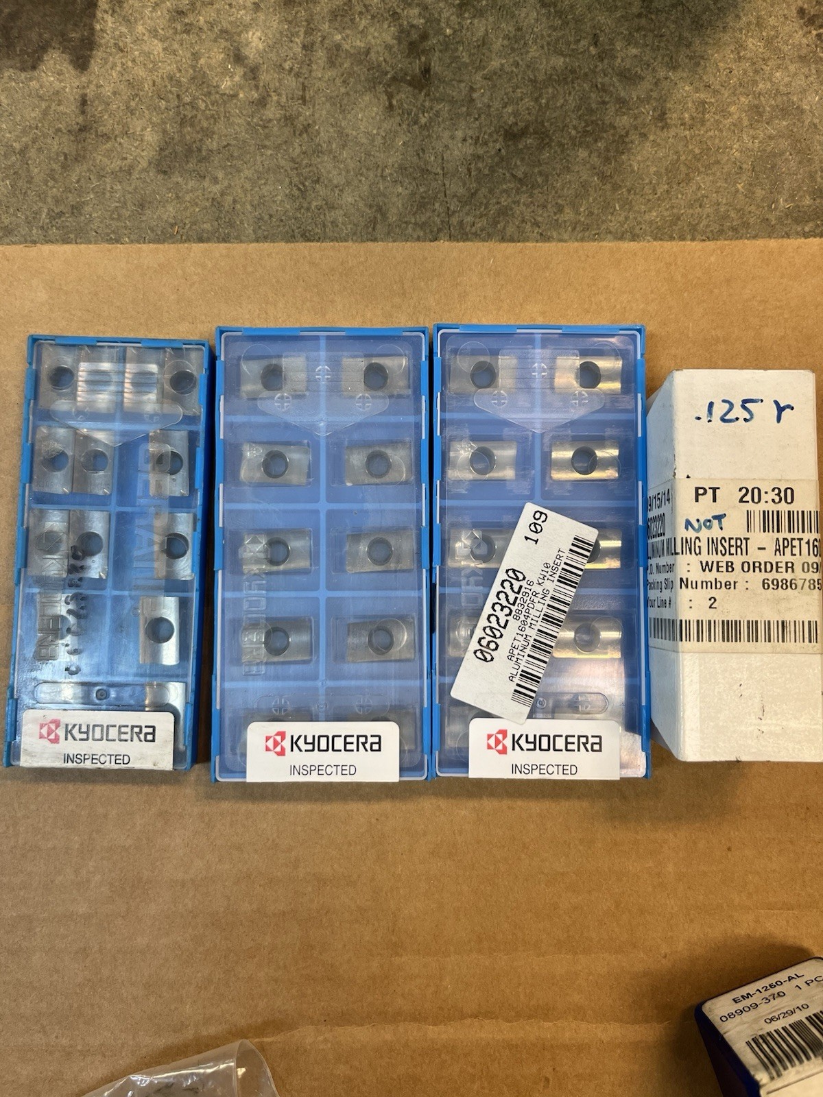 Kyocera, Insert Endmill 1.25in Di ,3/4 Shank, EM-1250-AL With Screws And Inserts