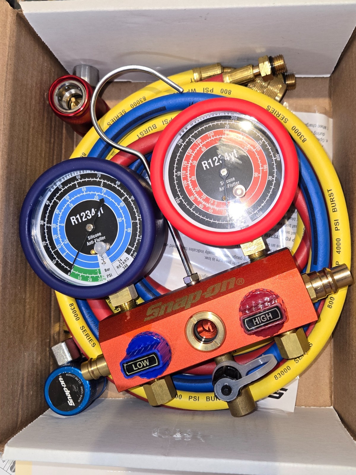 Snap-On ACTR1234YF Manifold Gauge Set (New in Box)