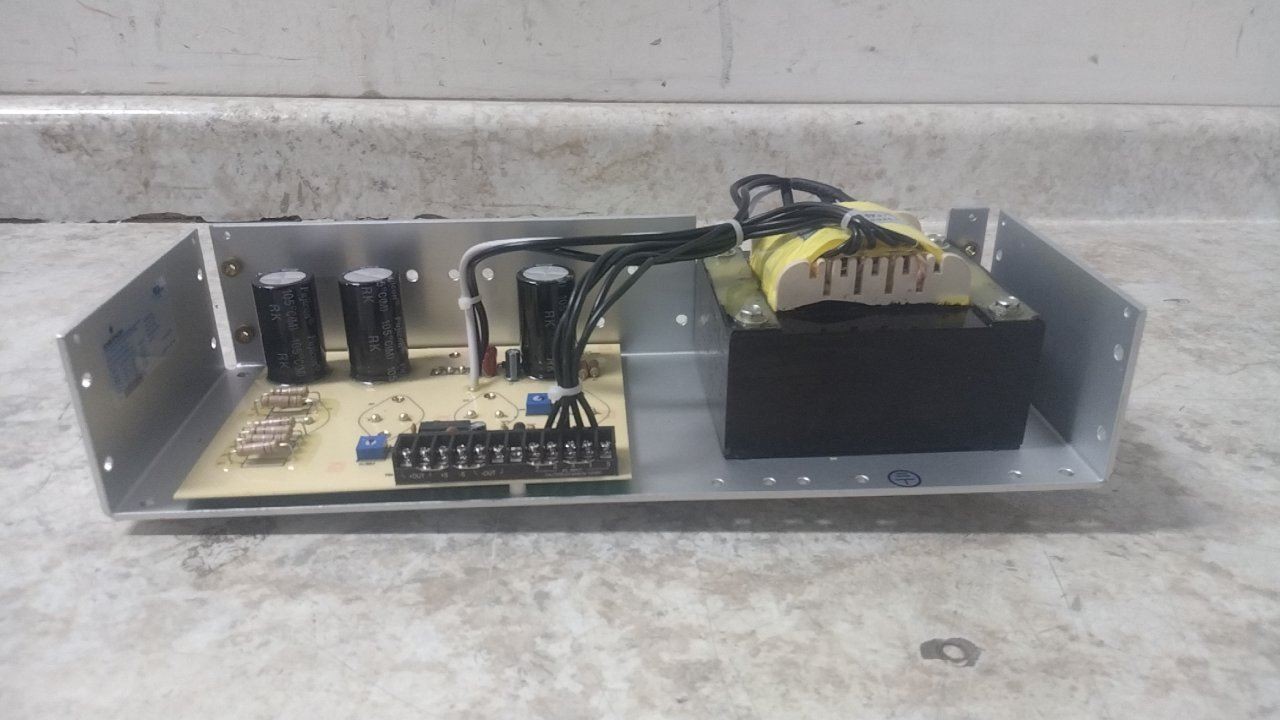 SolaHD SLS24072T 115/230VAC Input 24VDC Output Power Supply
