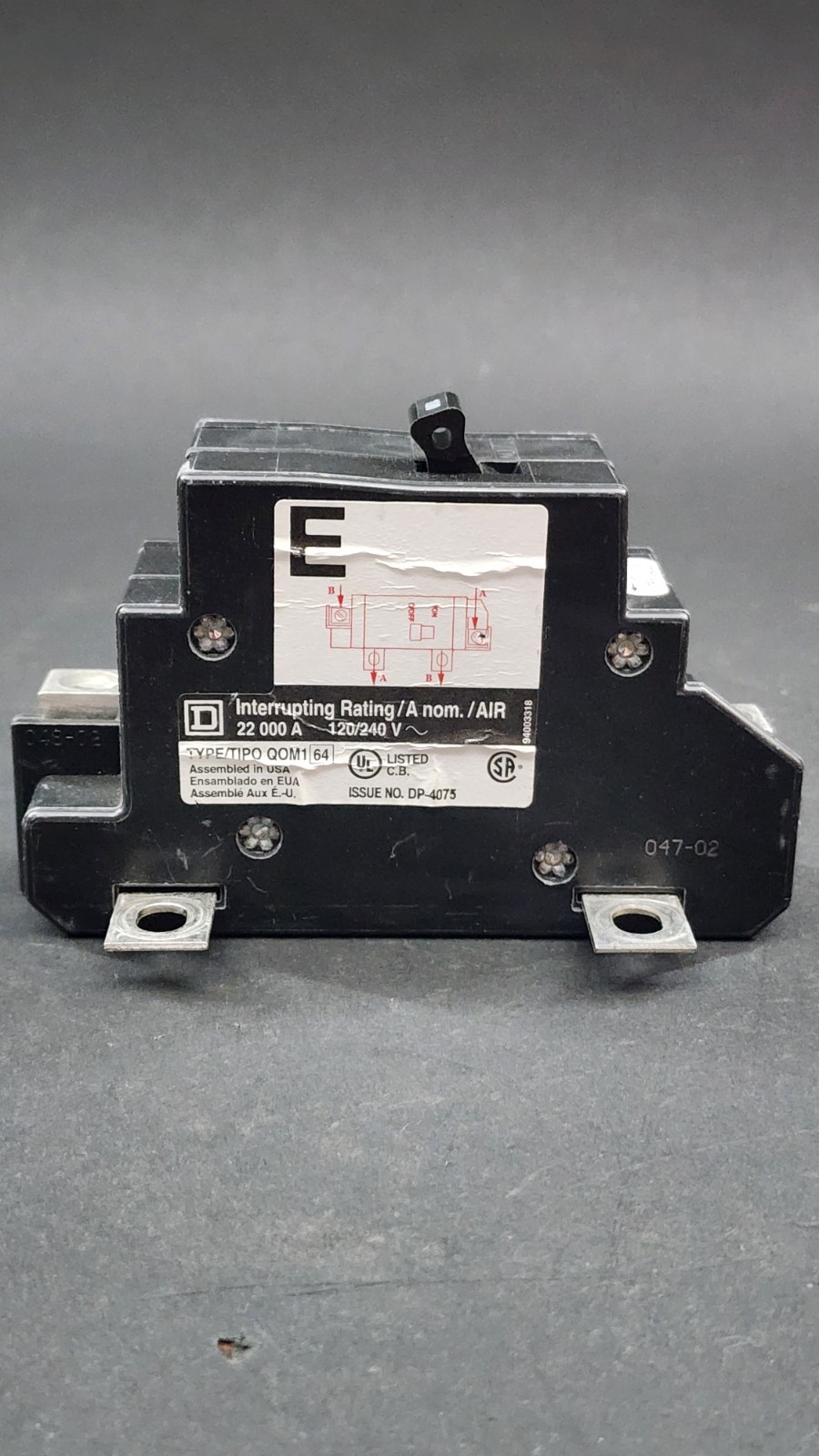 USED Square D QOM100VH8106 22kA 2 Pole 100 Amp Bolt On Main Circuit Breaker