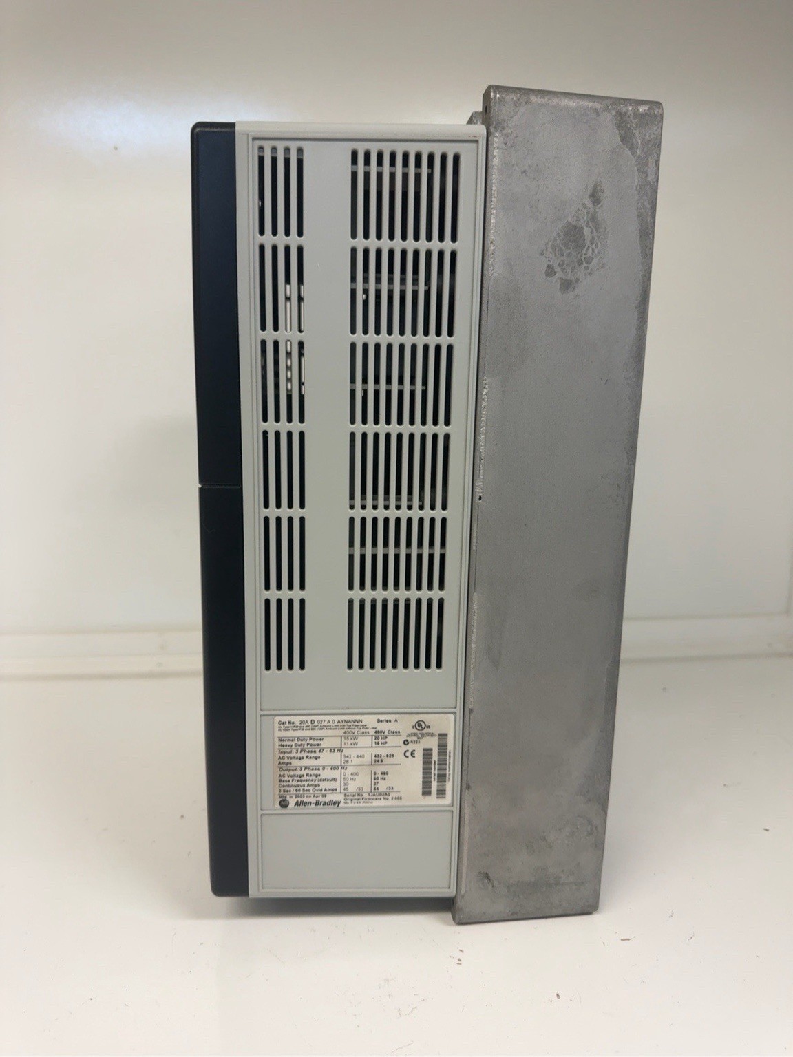 Allen-Bradley PowerFlex 70 20AD027A0AYNANNN 20HP 480V VFD Used