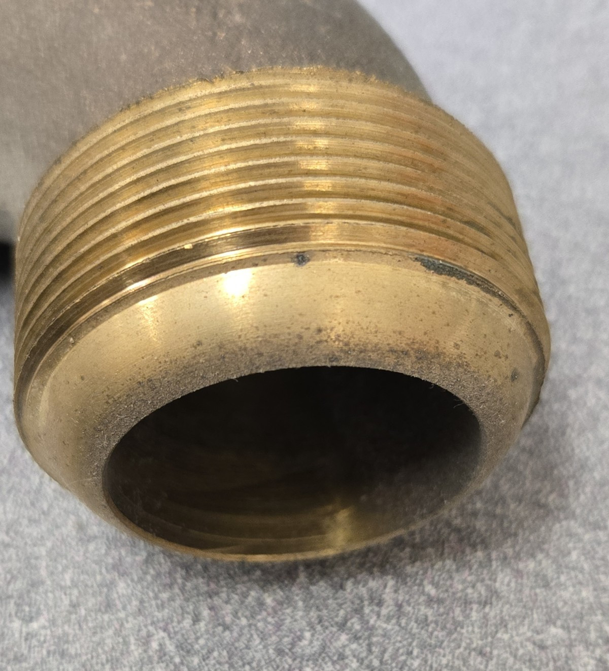 LEGEND (313-316NL) 1-1/4″ CAST BRONZE HAMMER FLARE 90 DEGREE ELBOW **LEAD FREE**