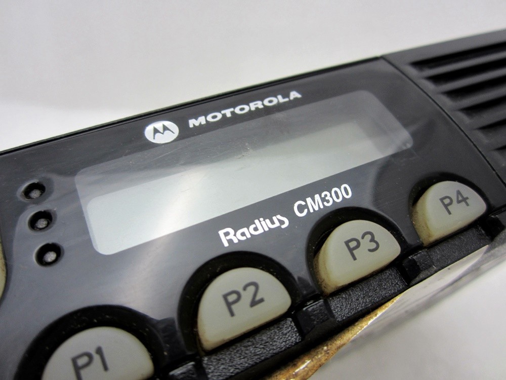 Motorola Radius CM300 Mobile 2-Way Radio with Microphone AAM50KQF9AA1AN